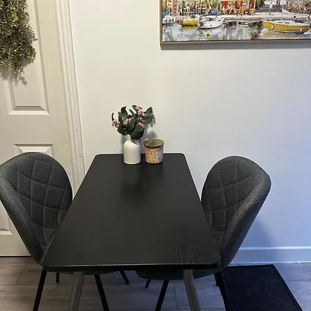 Little Gem * דבלין