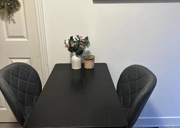 Little Gem * דבלין