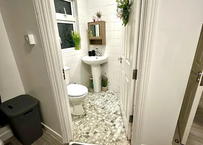 Little Gem Apartment
